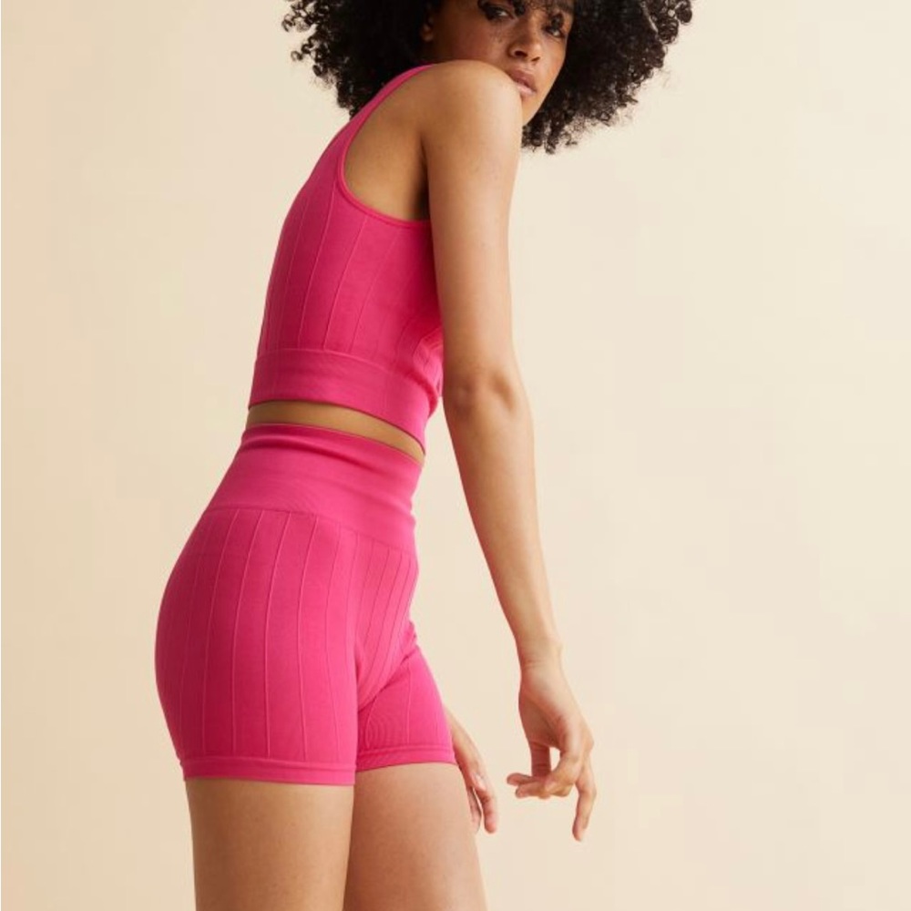 H&M active set - Picture 3 of 8